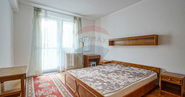 Apartament cu 3 camere de închiriat în zona Centrul Civic