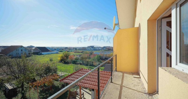 Duplex cu 5 camere și 506 mp teren de vânzare, str. Nuf...