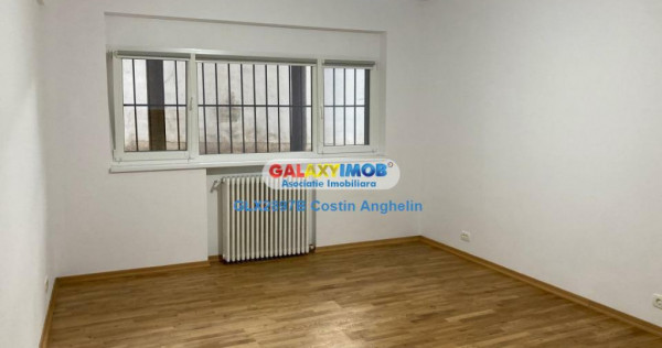 Spatiu Birou 3 Camere - Piata Romana / Dacia