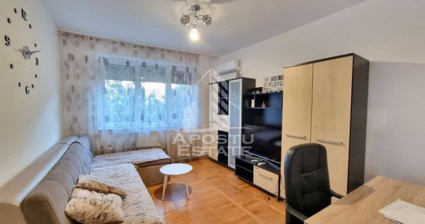 Apartament cu 2 camere, etaj 2, centrala proprie, Calea L...