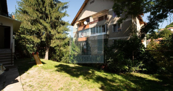 Apartament elegant în zona centrală, cu curte și intra...