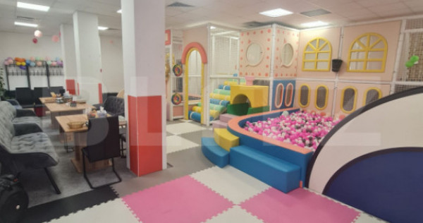 Spatiu comercial, 131 mp, 3 parcari