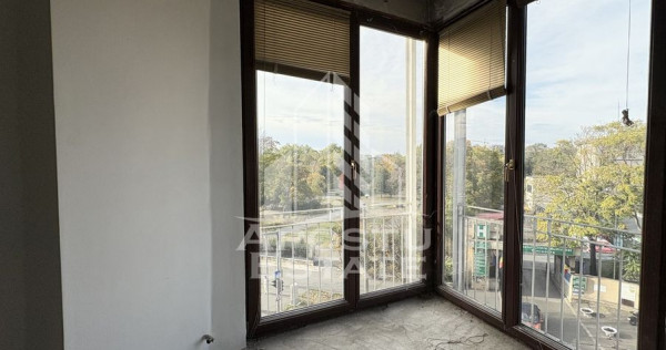 Vedere superbă spre Parcul Botanic, apartament 3 camere, Piața Unirii