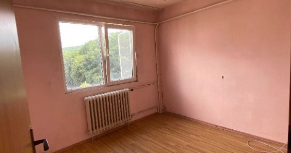 Apartament 3 camere Manastur-str Ciucas