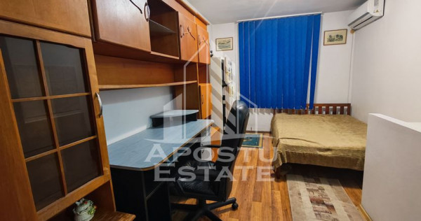 Garsoniera in bloc de apartamente, zona Lipovei