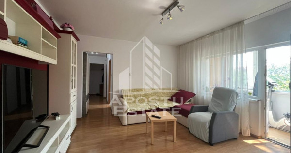Apartament 3 camere, semidecomandat, etaj intermediar, zo...