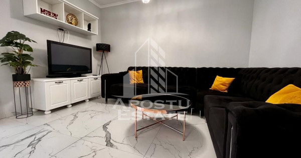 Triplex deosebit cu 3 camere zona Eso Giroc