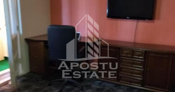 Apartament cu 4 camere , centrala proprie, zona Soarelui