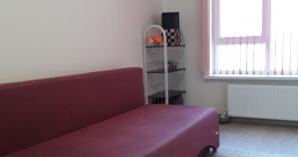 Garsoniera de inchiriat in zona 23 August