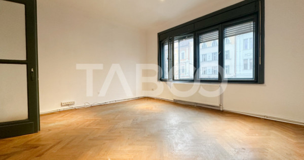 De vanzare apartament cu 4 camere 120 mp Ultracentral Cluj-N