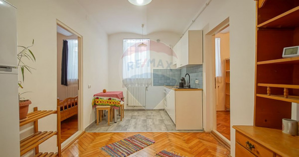 Apartament 2 camere de v&acirc;nzare, 60 mp utili, locație pr...