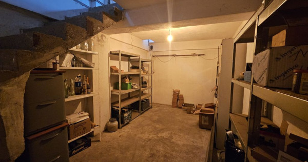 Casa 300mp utili + Spatiu pentru SERVICE AUTO