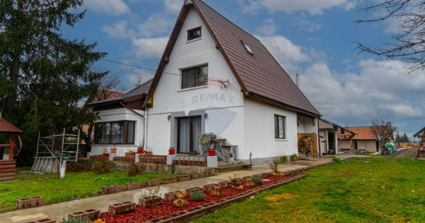 Vila cu 8 camere, 7150 mp teren intravilan I OZUN, COVASN...