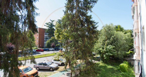 Apartament 3 camere Calea Bucuresti Etaj 1, Pitesti