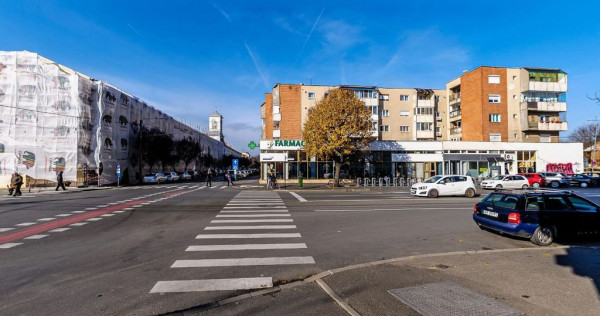 Apartament 2 Camere, Etajul 1, Piața mică, Arad