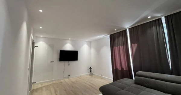 Metrou 1 Decembrie Decomandat 3 Camere