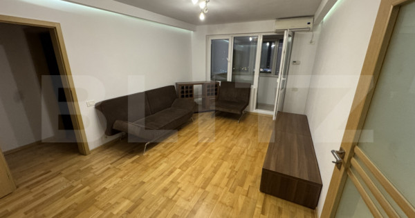 Apartament 4 camere, 84 mp, zona Central - Podu Roș