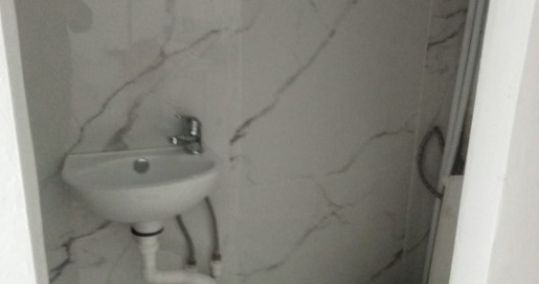 Garsoniera granit - sturza