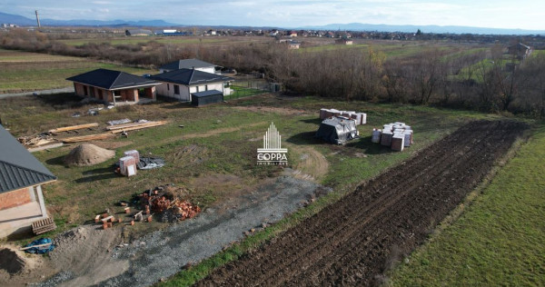 Teren intravilan 14 Ari / Sat Săsar