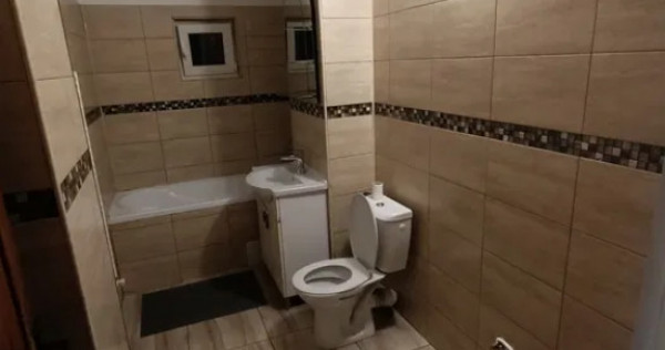 Apartament cu 3 Camere Decomandate - Parter Zona Obcini