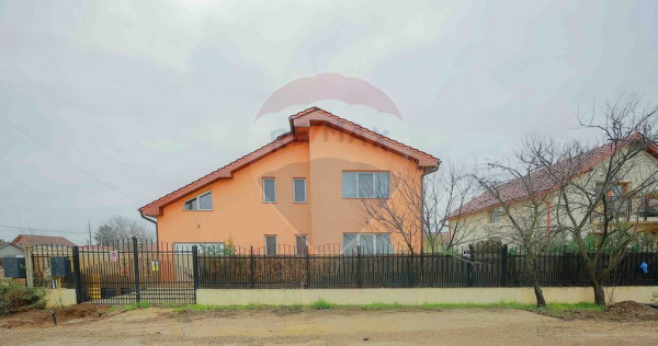 Casă familie mare Episcopia, 6 camere, garaj, curte 500 ...