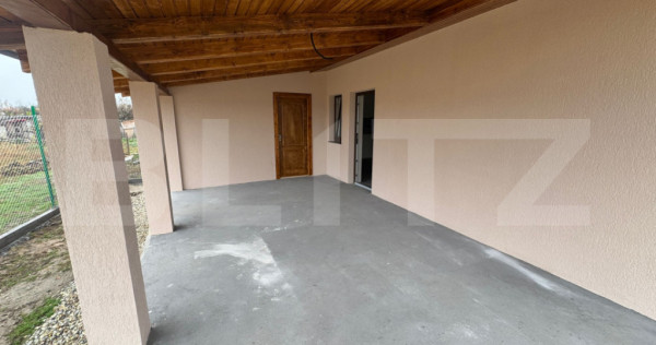 Casa cu 3 camere de vanzare , 100mp, teren 500 mp, in Lazuri