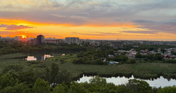 Apartament 2 camere cu vedere la lac 200m de Liceul Lucian Blaga