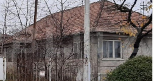 Casa zona excelentă 142 mp utili, teren 673 mp, Andrei Mure