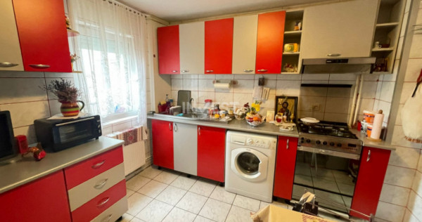 De vanzare 2 camere, decomandat, zona Tatarasi-Oancea, Iasi