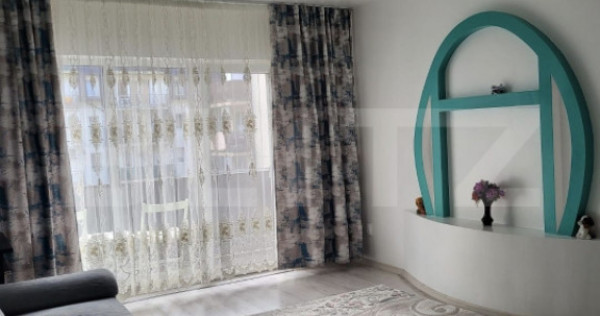 Apartament cu 2 camere, la etajul 2, cu parcare, zona Floril