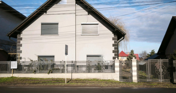 Casa cu 8 camere, 750 mp teren , Radauti