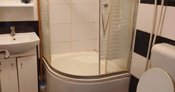 Si familiie cu copii - anmal de companie - Granit garsoniera mobilata