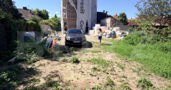 Oportunitate &ndash; Teren &icirc;n oraș, zona Tractorul, 350 mp, co