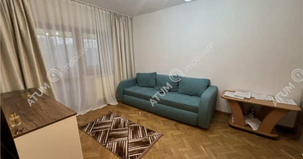 Apartament de 2 camere cu balcon si pivnita zona Vasile Aron