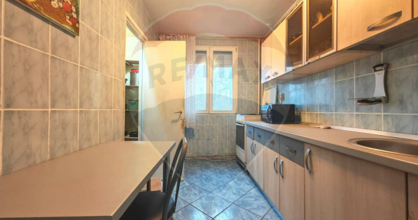 Apartament 3 camere metrou 1 Decembrie 1918 - strada Mizil