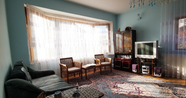 Semicentral, Iasi, vilă 2005, 220MP + 350mp teren total