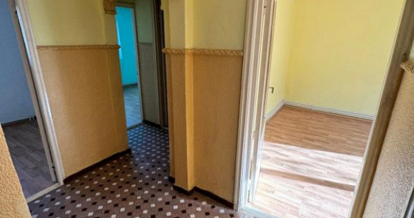 Apartament 3 camere decomandat- zona Inel2