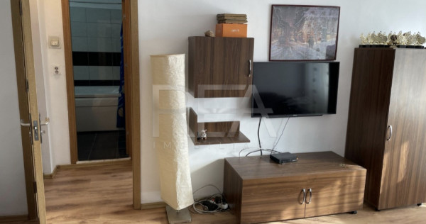 3 camere, et 7/10, bloc 1980, renovat-Gorjului