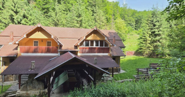 Casa/Pensiune,doua imobile &bdquo;intr-unul singur&rdquo; de vanzare, Valea Bratcu