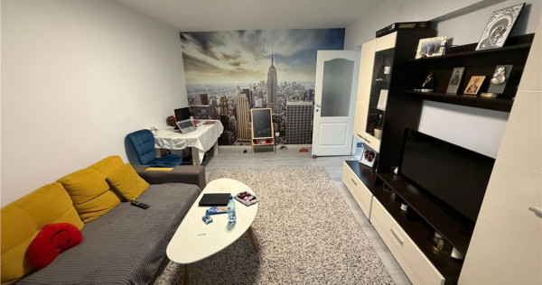 Apartament 4 camere, 82mp, zona Centrala - Pompieri, etaj 3