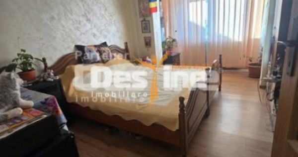Apartament 2 camere, decomandat, Alexandru Cel Bun, 69.800 E