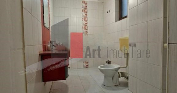 V&acirc;nzare apartament semidecomandat 2 camere Metalurgiei