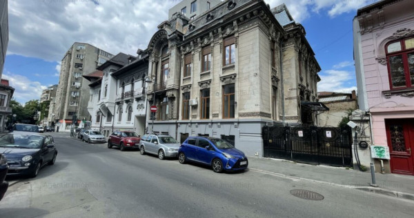 Birou cu personalitate - Universitate - Batistei