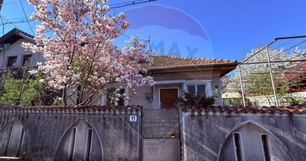 Casă de vanzare cu curte | 4 camere | Zona Gorjului | Te...