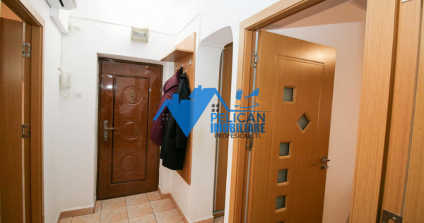 Ultracentral, renovat, gata de mutat