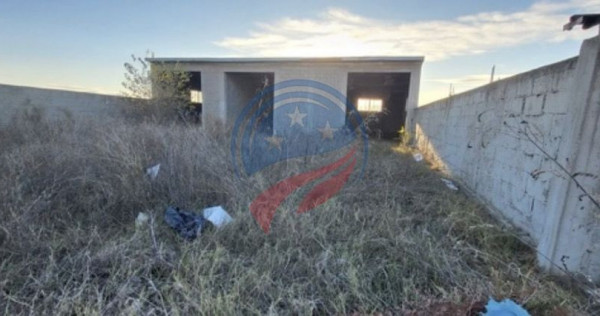 Hala Depozit si curte Malu Mare