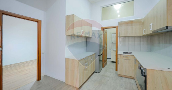 Apartament cu 2 camere, de v&acirc;nzare &icirc;n zona Ultracentral