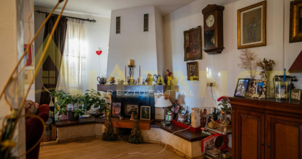 Proprietate Exclusivista cu Deschidere Spectaculoasa la Apa