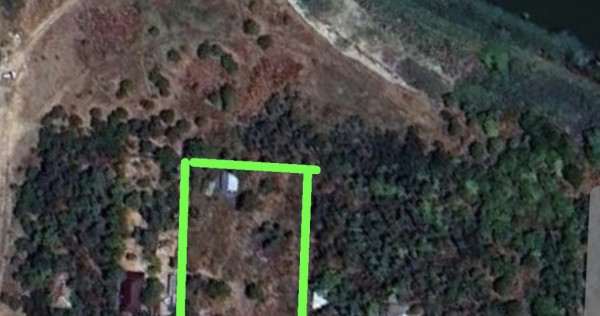 Teren intravilan 2000 mp si extravilan (vie) 1500 mp