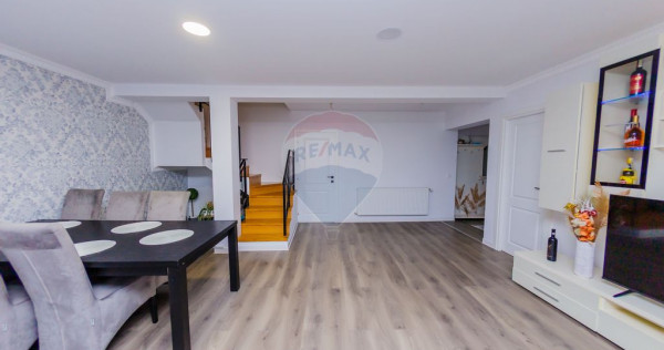Apartament pe 2 niveluri de v&acirc;nzare Victoriei